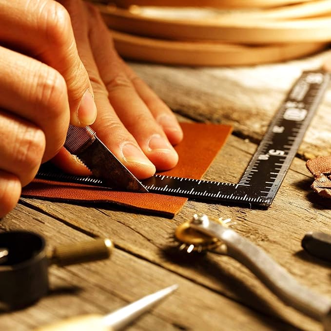 XGALBLA Initial Letter Brown Leather Alphabet Keychain with Easy Clasp, Key Car Bag Key Ring for Women & Men