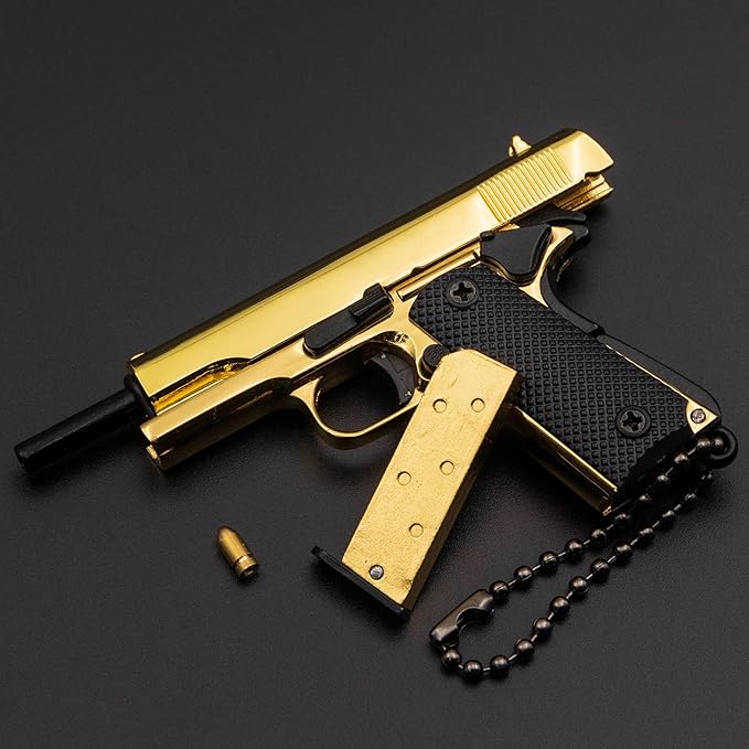 Mini Keychain Ornament Pendant Key Chain Tiny Key Rings Collection Gift for Car Bag Men Army Fans