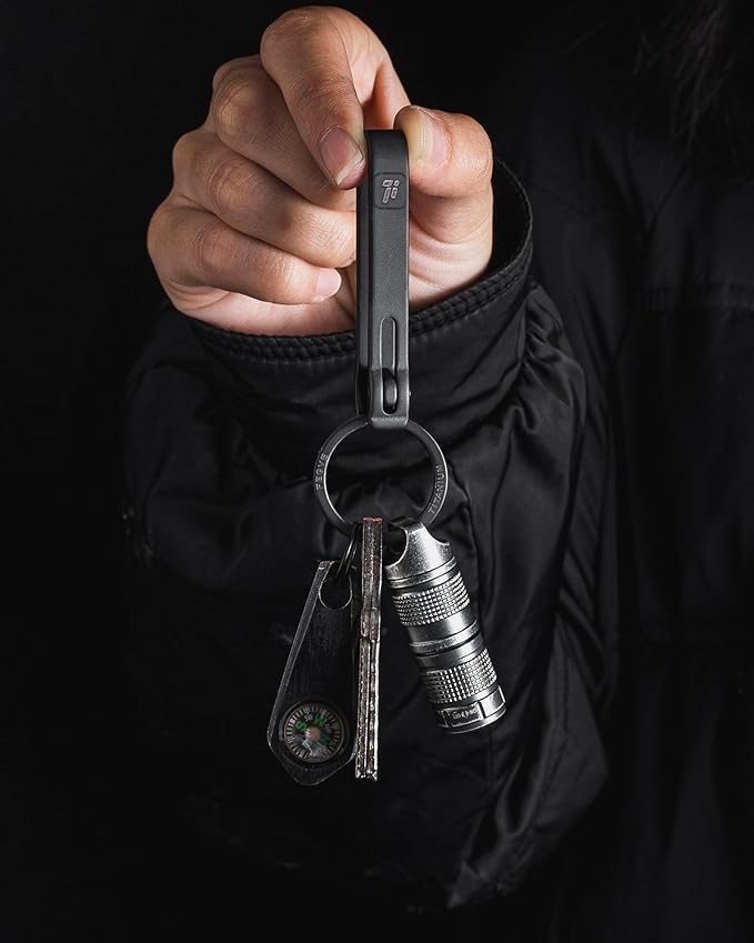 FEGVE Titanium Key Belt Clip Keychain Clip for Men, Belt Loop Key Ring Chain Holder Key Hook for Pants Purse